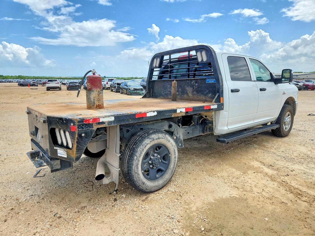 2024 RAM 2500 TRADESMAN 4WD 6.7L 6C TDSL — Фото 3 из 12