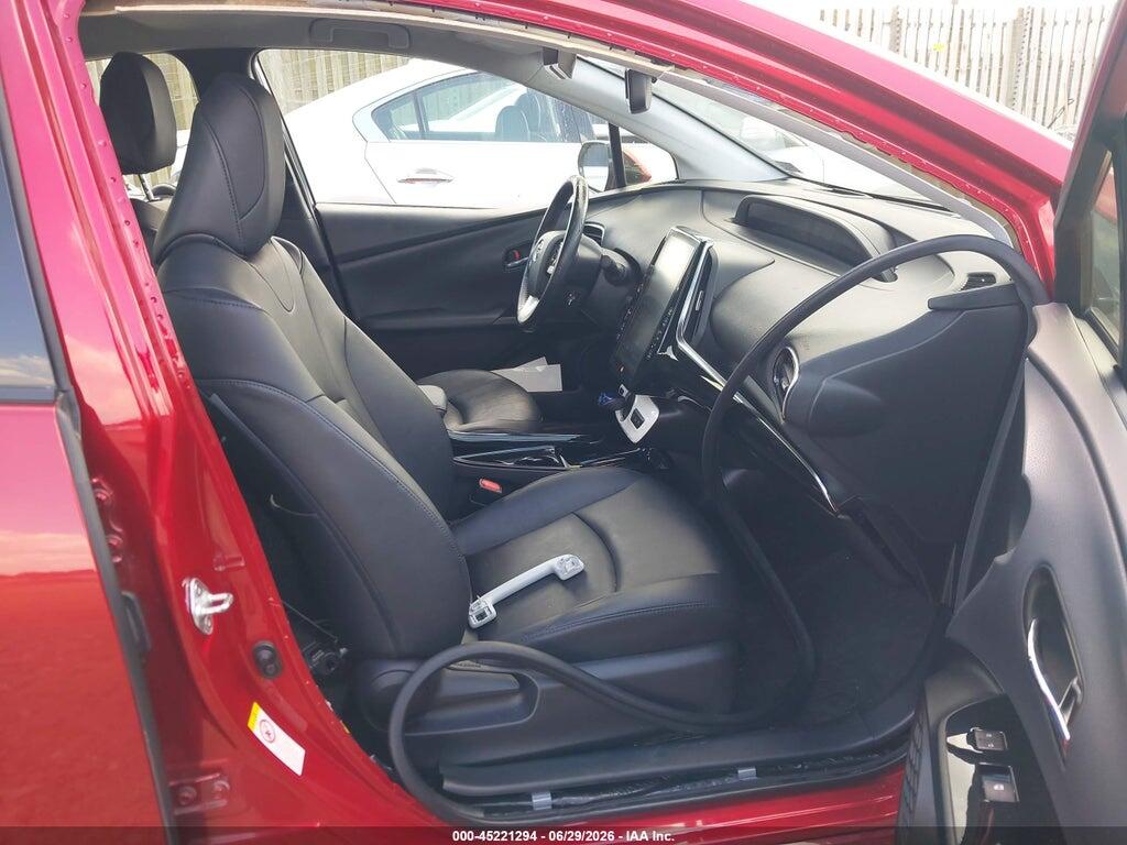 JTDKARFP5H3047579 2017 TOYOTA PRIUS PRIME photo no. 5