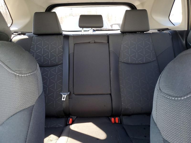 2024 TOYOTA RAV4 HYBRID XLE — Фото 10 из 14