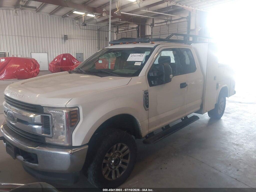 1FD7X3B60KED71173 2019 FORD F-350 photo no. 2