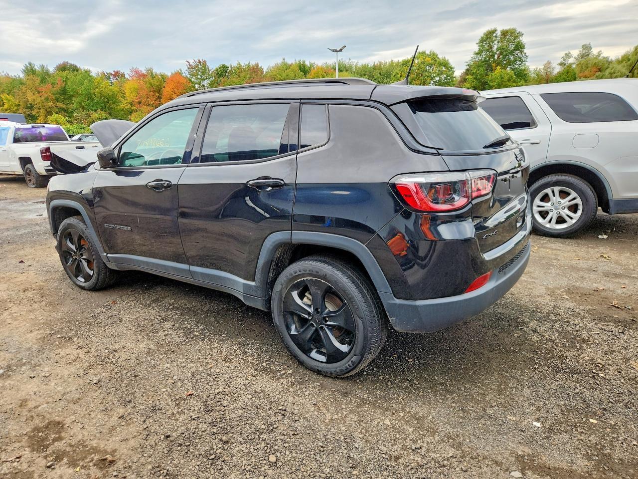 2021 JEEP COMPASS LATITUDE — Фото 2 из 12