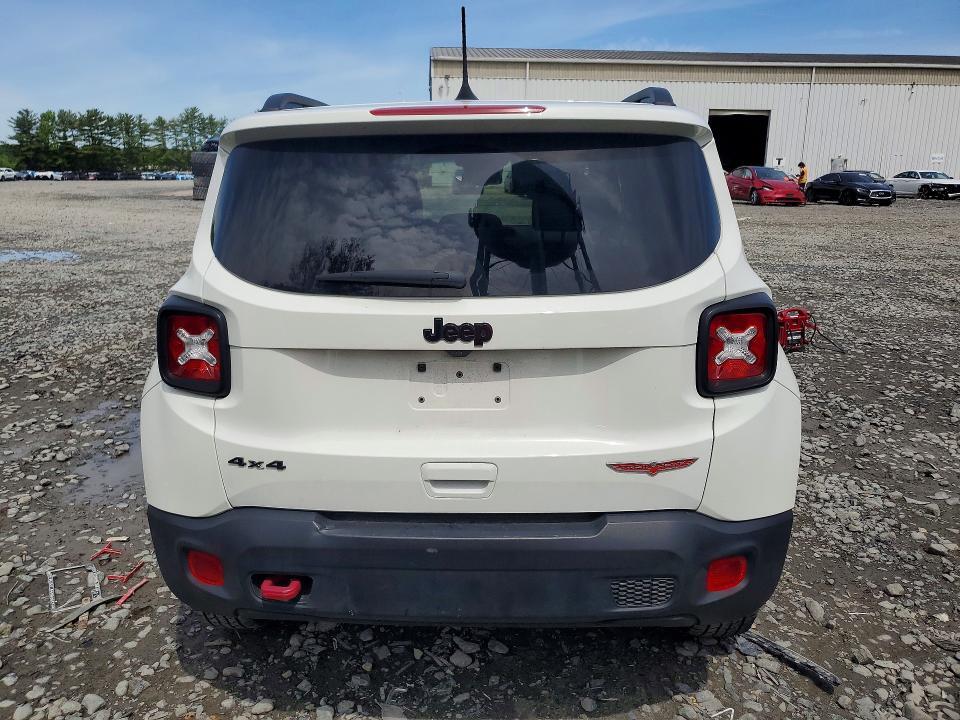2023 JEEP RENEGADE TRAILHAWK — Фото 6 из 13