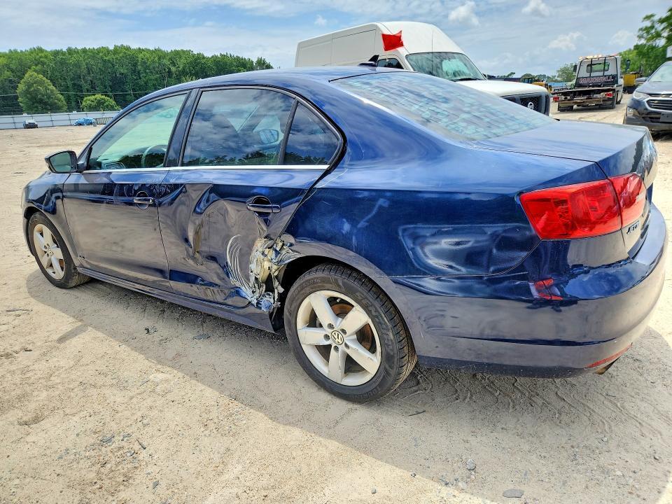 2013 VOLKSWAGEN JETTA TDI — Фото 2 из 12