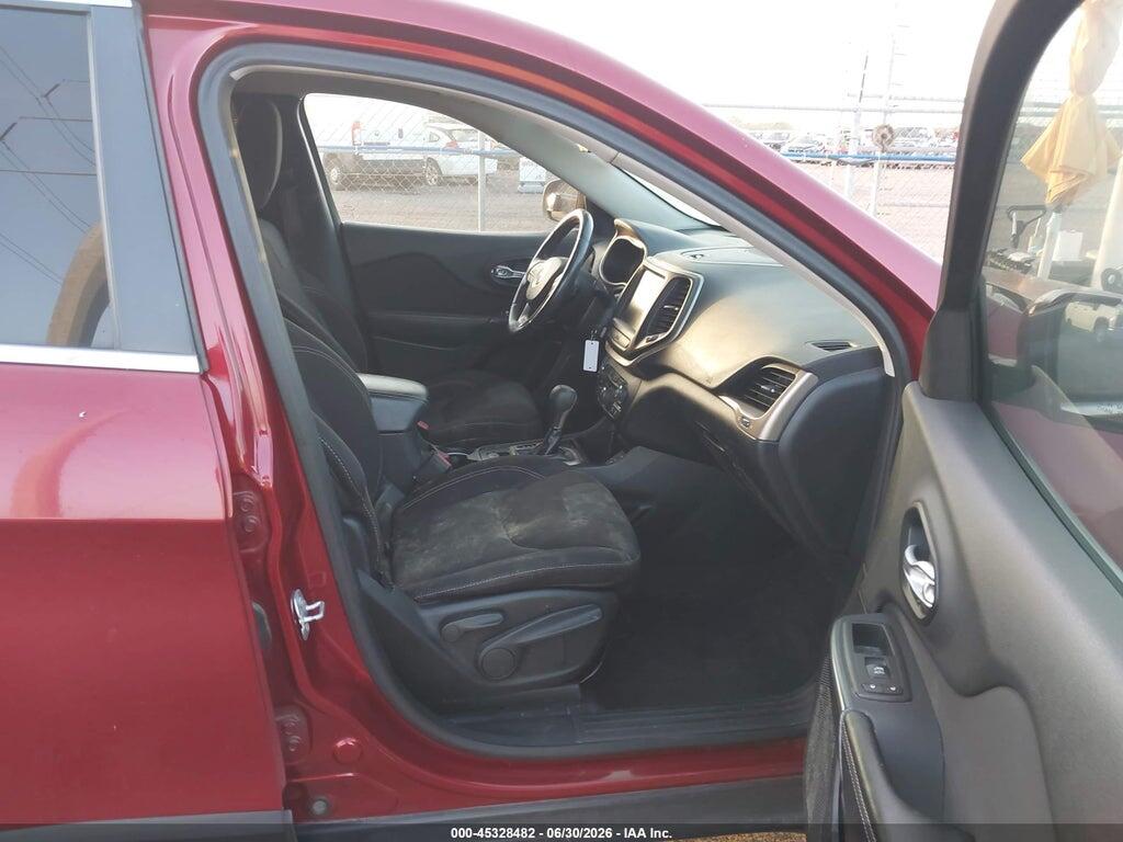 1C4PJLCB4GW291846 2016 JEEP CHEROKEE photo no. 5
