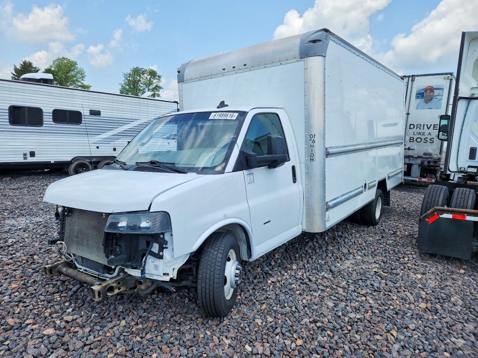 2022 GMC SAVANA CUT BOX TRUCK - PRIOR FLEET **