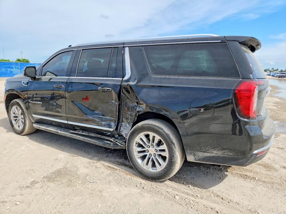 2022 GMC YUKON XL K1500 SLT — Фото 2 из 13
