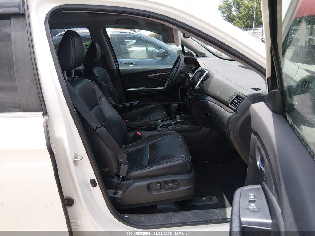 5FNYF5H52JB020915 2018 HONDA PILOT photo no. 5