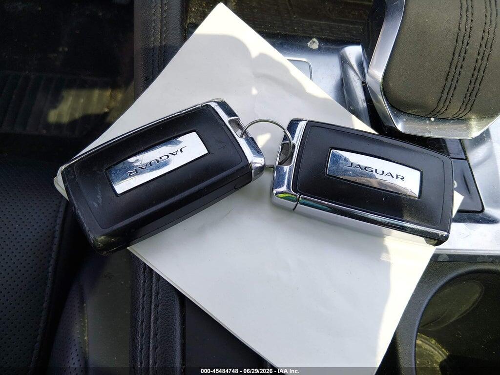 SADCJ2EX4MA681098 2021 JAGUAR F-PACE photo no. 11
