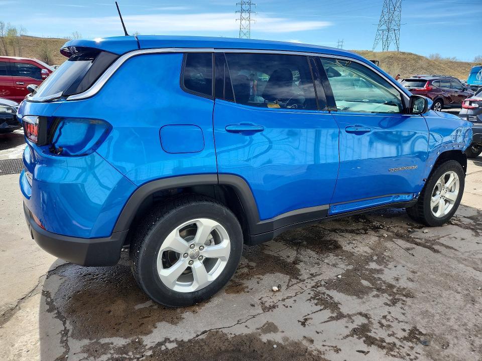 3C4NJDBB6MT516008 2021 JEEP COMPASS photo no. 3