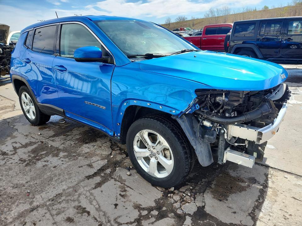 3C4NJDBB6MT516008 2021 JEEP COMPASS photo no. 4