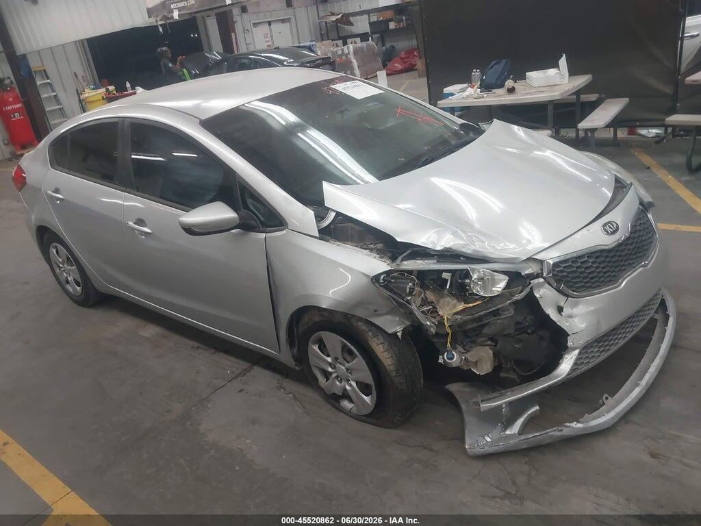 KNAFK4A65F5425785 2015 KIA FORTE photo no. 1