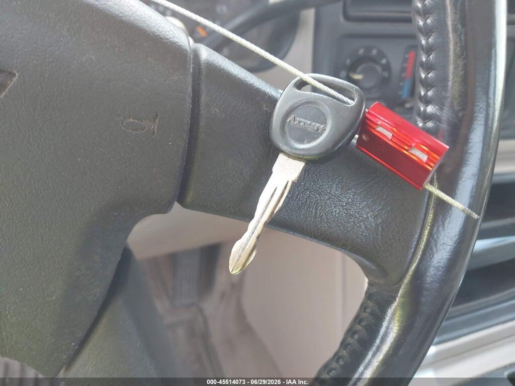 2GCEK19TX31151763 2003 CHEVROLET SILVERADO 1500 photo no. 11