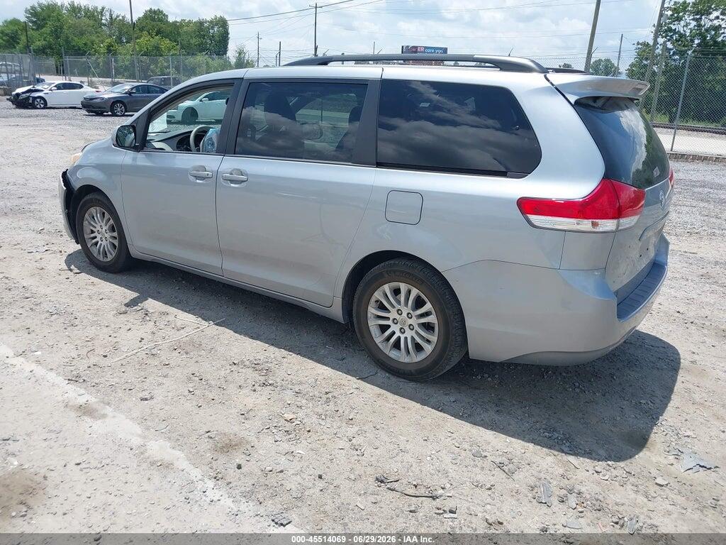 5TDYK3DCXES522478 2014 TOYOTA SIENNA photo no. 3