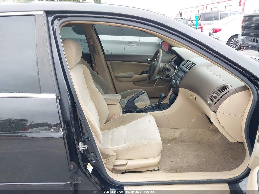 1HGCM56455A181589 2005 HONDA ACCORD photo no. 5