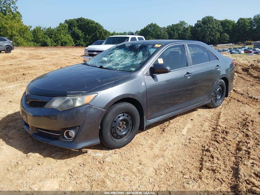 4T1BF1FK4EU315465 2014 TOYOTA CAMRY photo no. 2