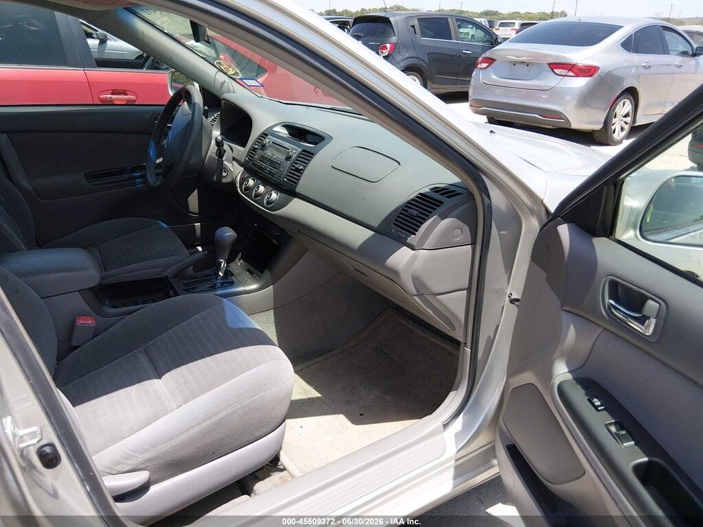4T1BE32K35U542053 2005 TOYOTA CAMRY photo no. 5