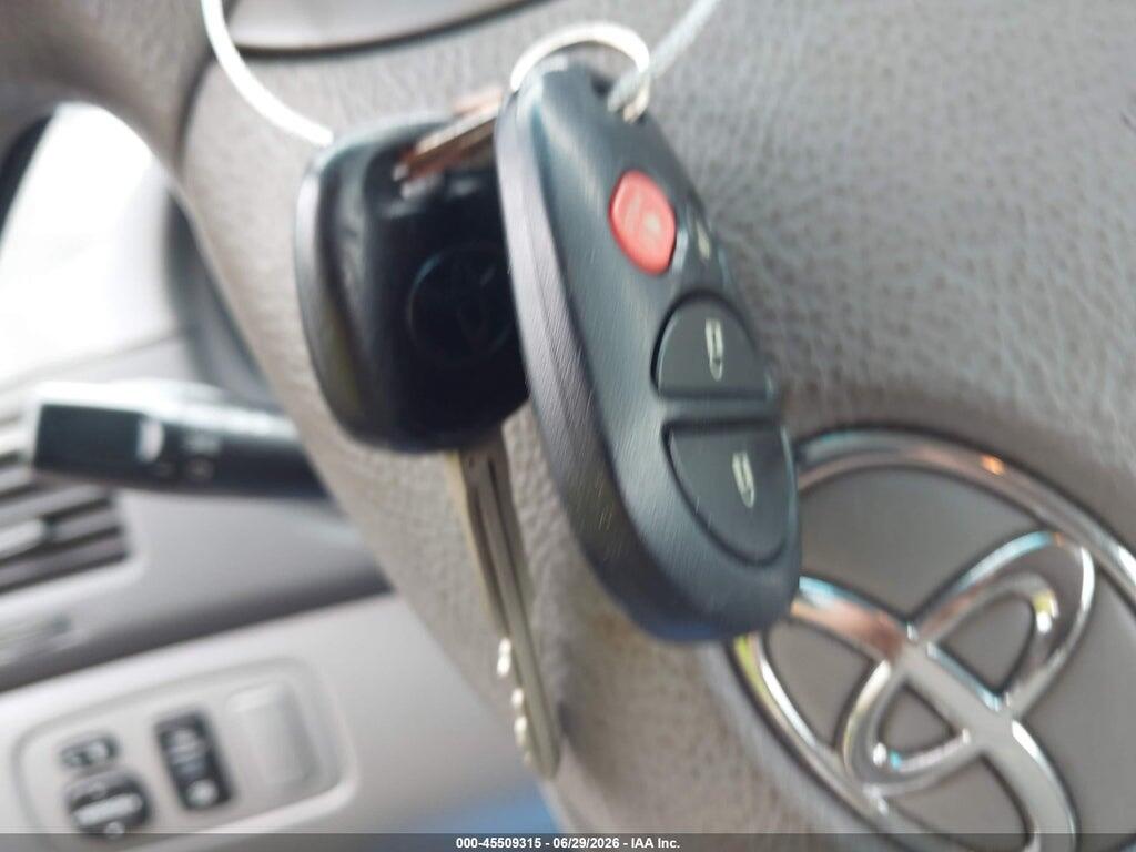 5TDZK23C28S171411 2008 TOYOTA SIENNA photo no. 11