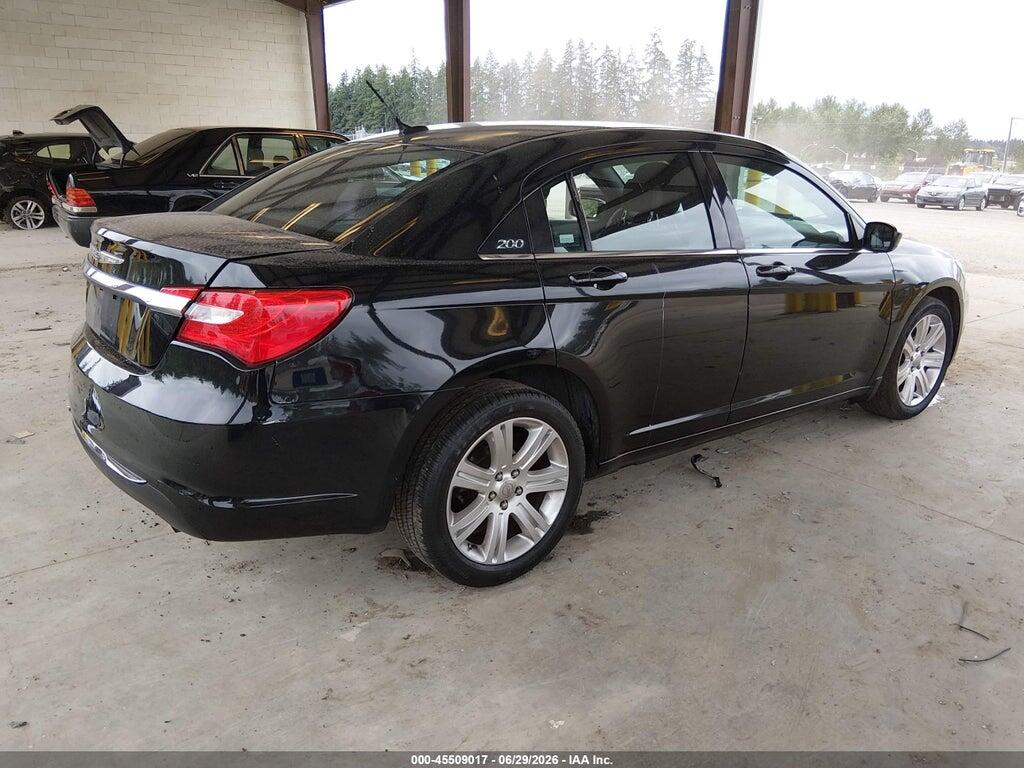 1C3CCBAB4DN764348 2013 CHRYSLER 200 photo no. 4