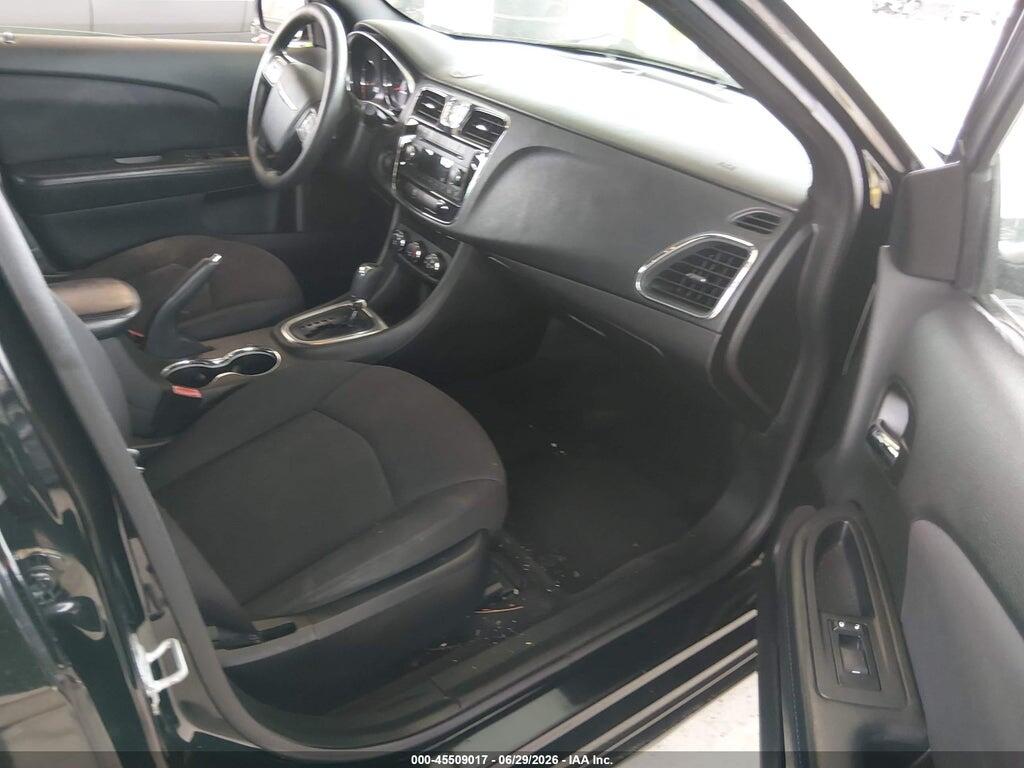 1C3CCBAB4DN764348 2013 CHRYSLER 200 photo no. 5