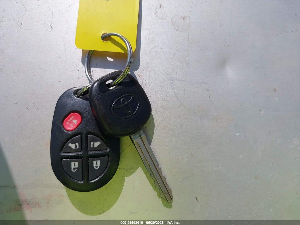5TDKK3DC2FS557281 2015 TOYOTA SIENNA photo no. 11