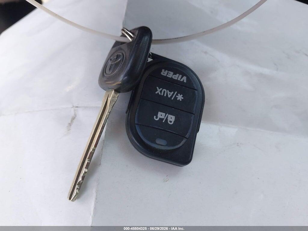 VNKJTUD32EA007340 2014 TOYOTA YARIS photo no. 11
