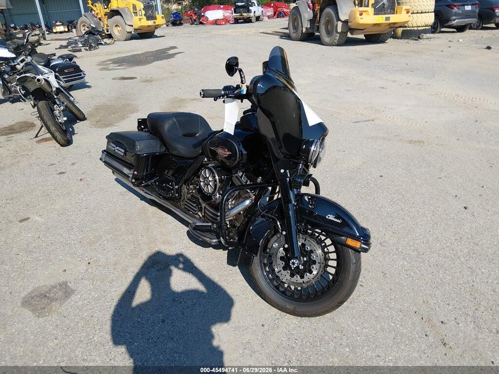 2013 HARLEY-DAVIDSON FLHTC 1HD1FFM16DB643132