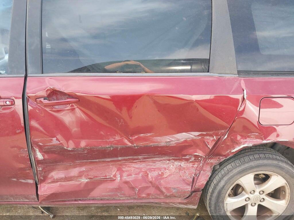 5TDKK3DC8FS592777 2015 TOYOTA SIENNA photo no. 6