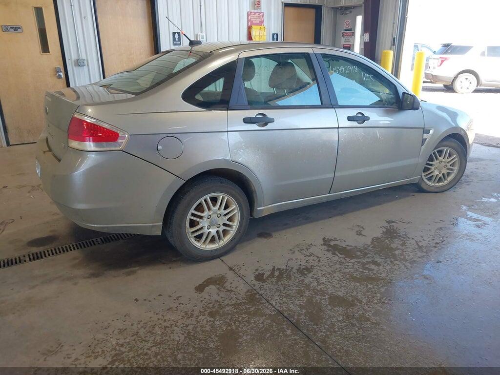 1FAHP35N58W285572 2008 FORD FOCUS photo no. 4