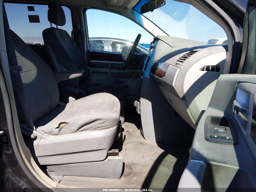 2A4RR5D19AR266986 2010 CHRYSLER TOWN & COUNTRY photo no. 5