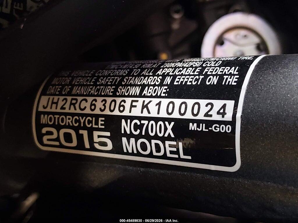 JH2RC6306FK100024 2015 HONDA NC700X photo no. 10