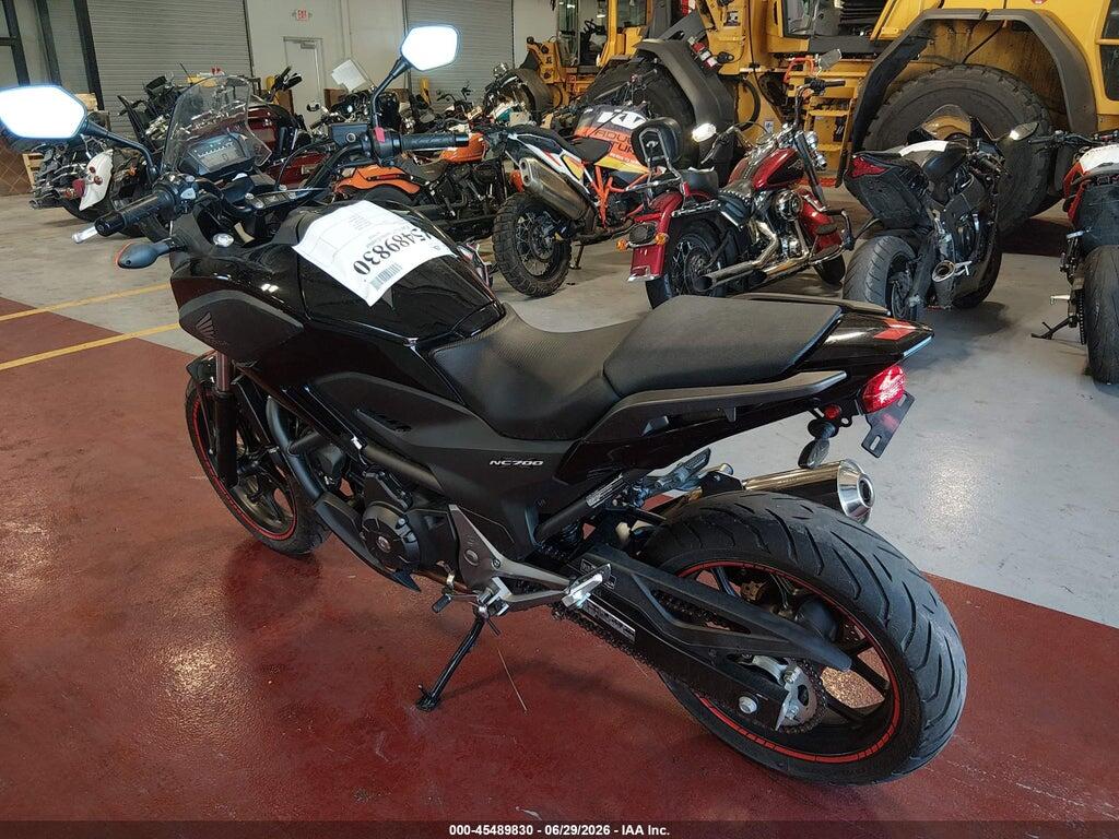 JH2RC6306FK100024 2015 HONDA NC700X photo no. 3