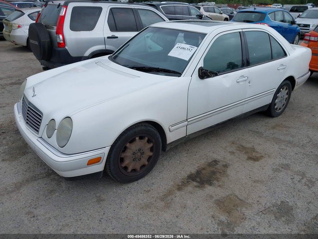 WDBJF55F0VJ032220 1997 MERCEDES-BENZ E 320 photo no. 2