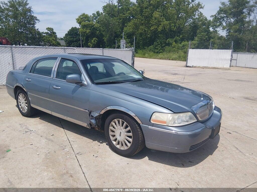 1LNHM81W44Y644886 2004 LINCOLN TOWN CAR photo no. 1
