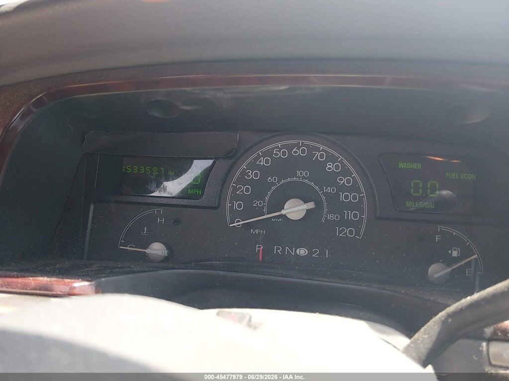 1LNHM81W44Y644886 2004 LINCOLN TOWN CAR photo no. 7