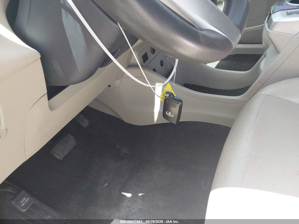 JTDZN3EU8D3227074 2013 TOYOTA PRIUS V photo no. 11