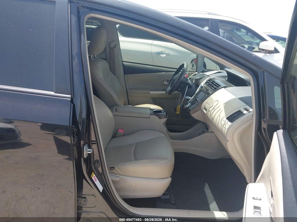 JTDZN3EU8D3227074 2013 TOYOTA PRIUS V photo no. 5