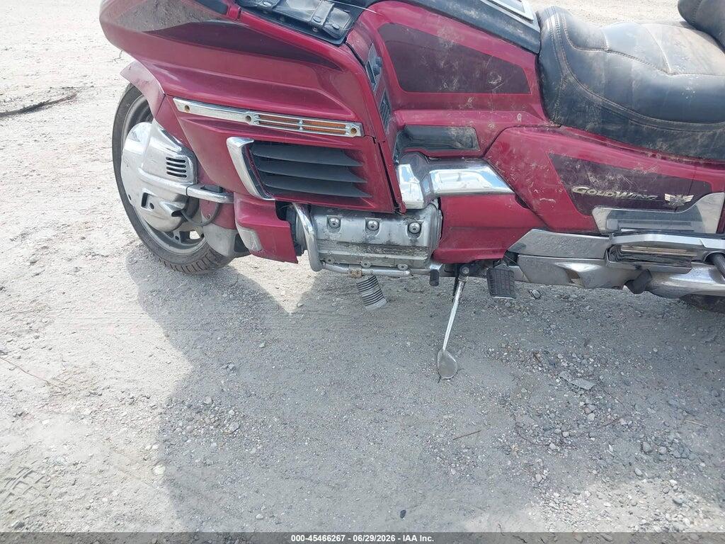 1HFSC2230XA101679 1999 HONDA GL1500 photo no. 8