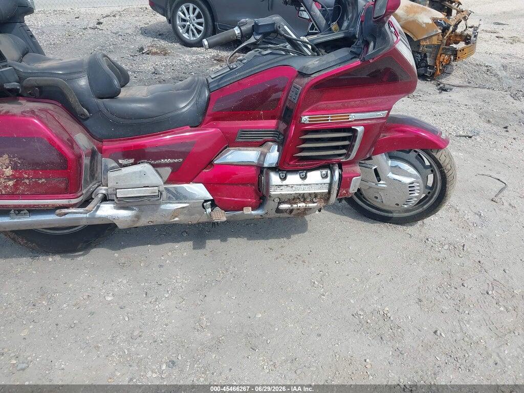 1HFSC2230XA101679 1999 HONDA GL1500 photo no. 9