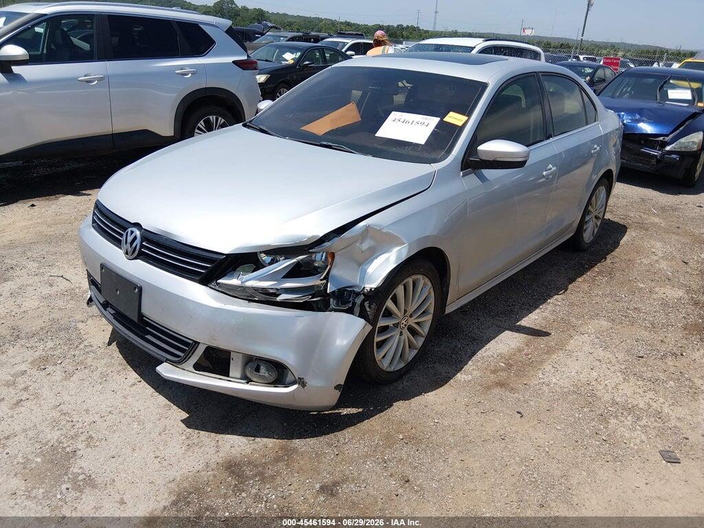 3VWLL7AJ2DM419598 2013 VOLKSWAGEN JETTA photo no. 2