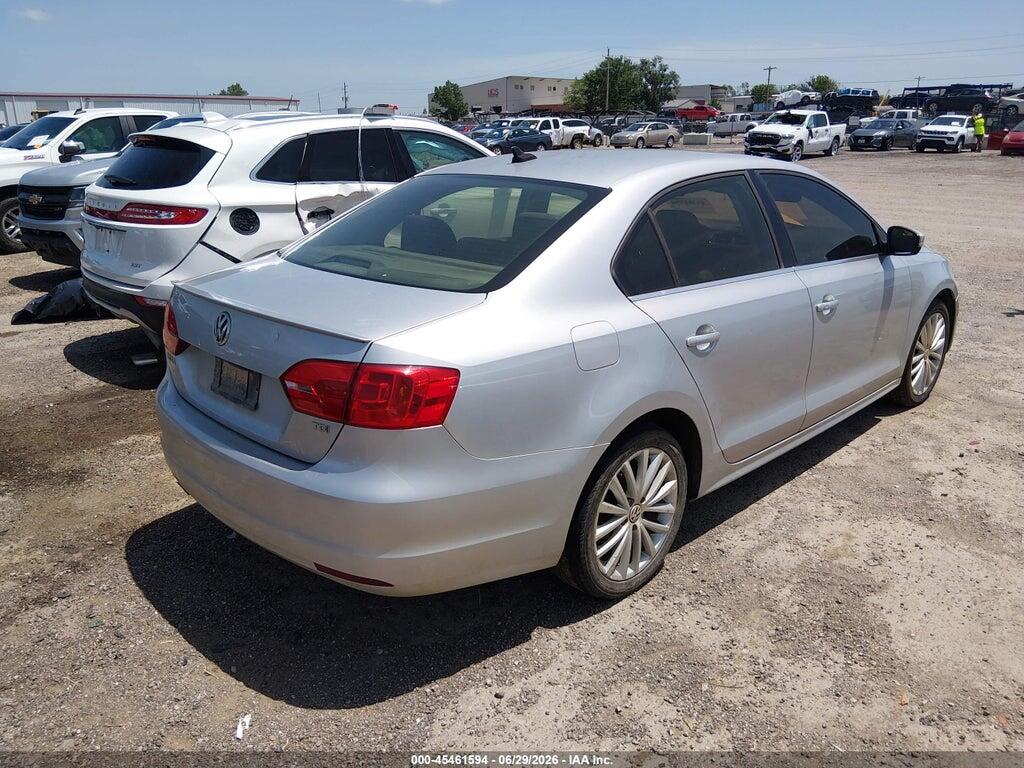 3VWLL7AJ2DM419598 2013 VOLKSWAGEN JETTA photo no. 4