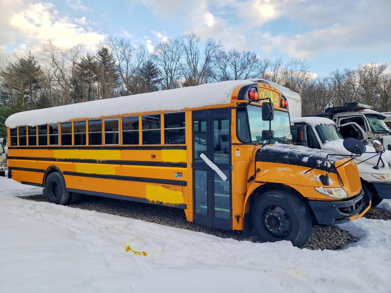 2014 IC CORPORATION CE SERIES SCHOOL - SCHOOL BUS