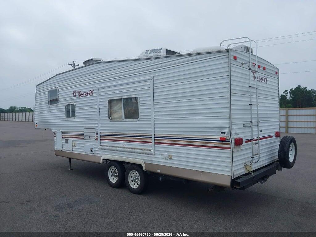 1EA5A272622963663 2002 FLEETWOOD TERRY FREEDOM 275A 5TH WHL TRAVEL TRAILER photo no. 3