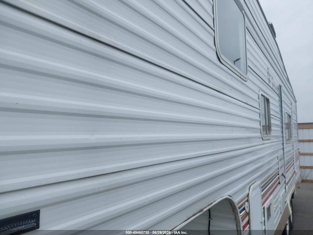 1EA5A272622963663 2002 FLEETWOOD TERRY FREEDOM 275A 5TH WHL TRAVEL TRAILER photo no. 6