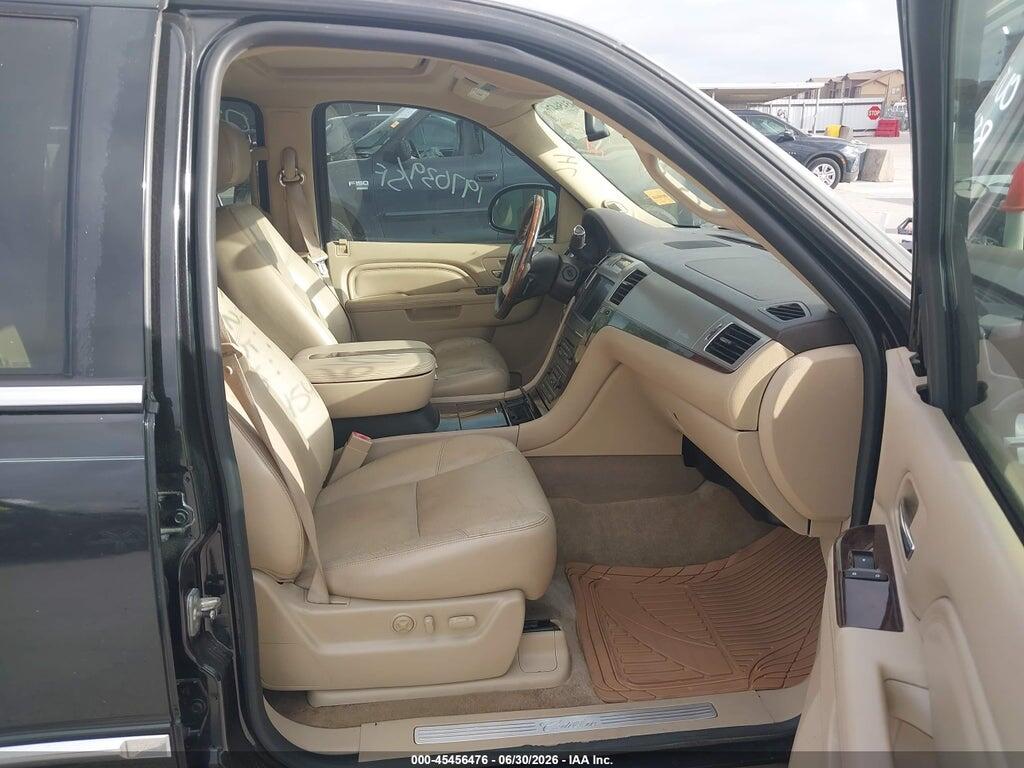 1GYS4CEF6BR196336 2011 CADILLAC ESCALADE photo no. 5