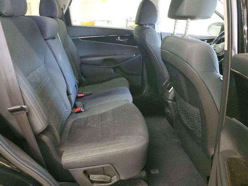 5XYPG4A32KG576258 2019 KIA SORENTO photo no. 11