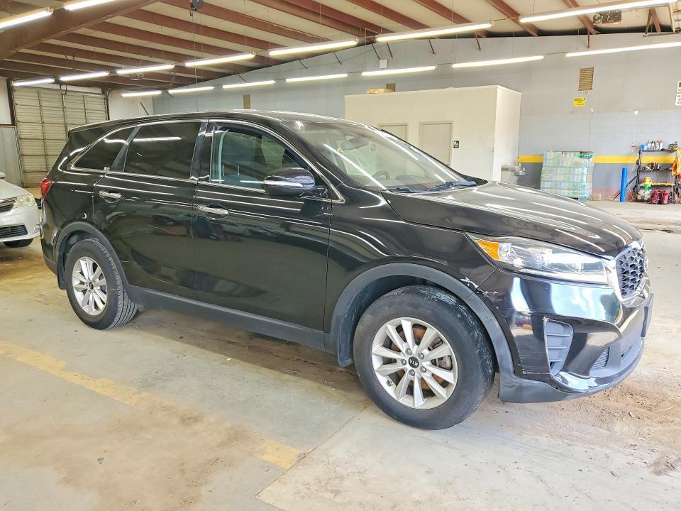 5XYPG4A32KG576258 2019 KIA SORENTO photo no. 4