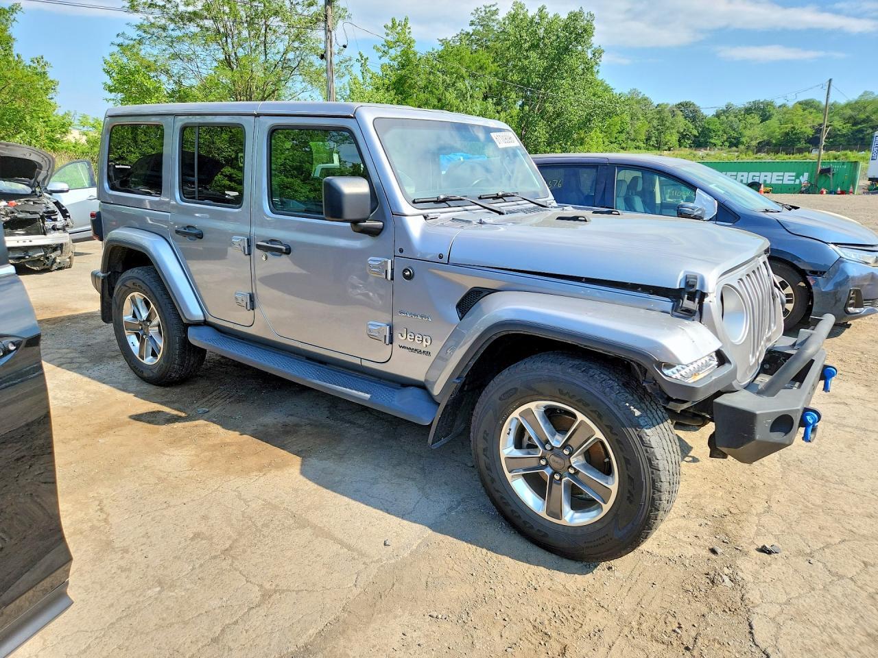 2021 JEEP WRANGLER UNLIMITED SAHARA — Фото 4 из 13