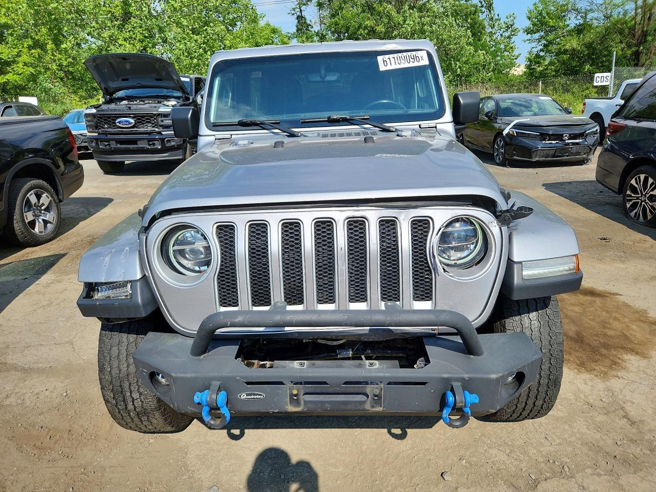 2021 JEEP WRANGLER UNLIMITED SAHARA — Фото 5 из 13