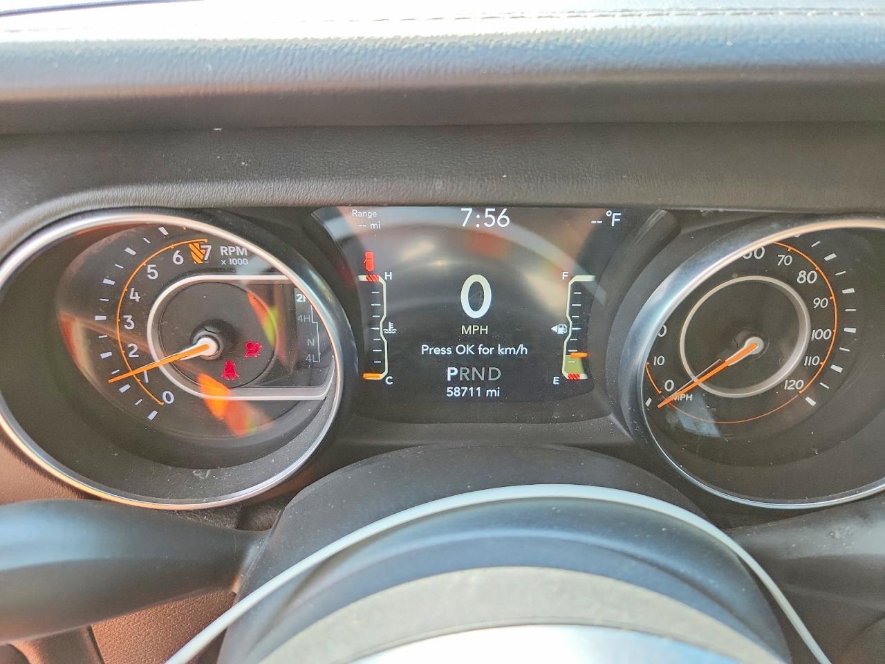 2021 JEEP WRANGLER UNLIMITED SAHARA — Фото 9 из 13