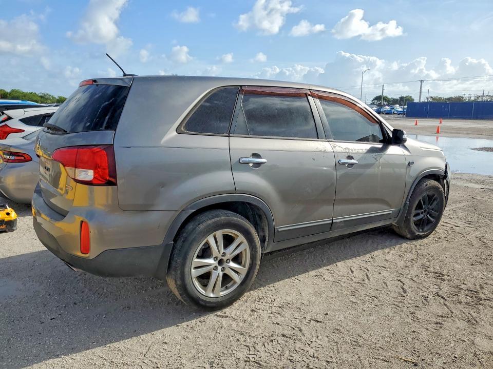 2014 KIA SORENTO LX — Фото 3 из 13